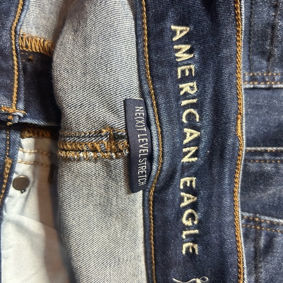 Eagle High-Rise Mini Skirt - Size US 4, Ruffle Detail, Lightweight & Casual - Picture 3 of 4